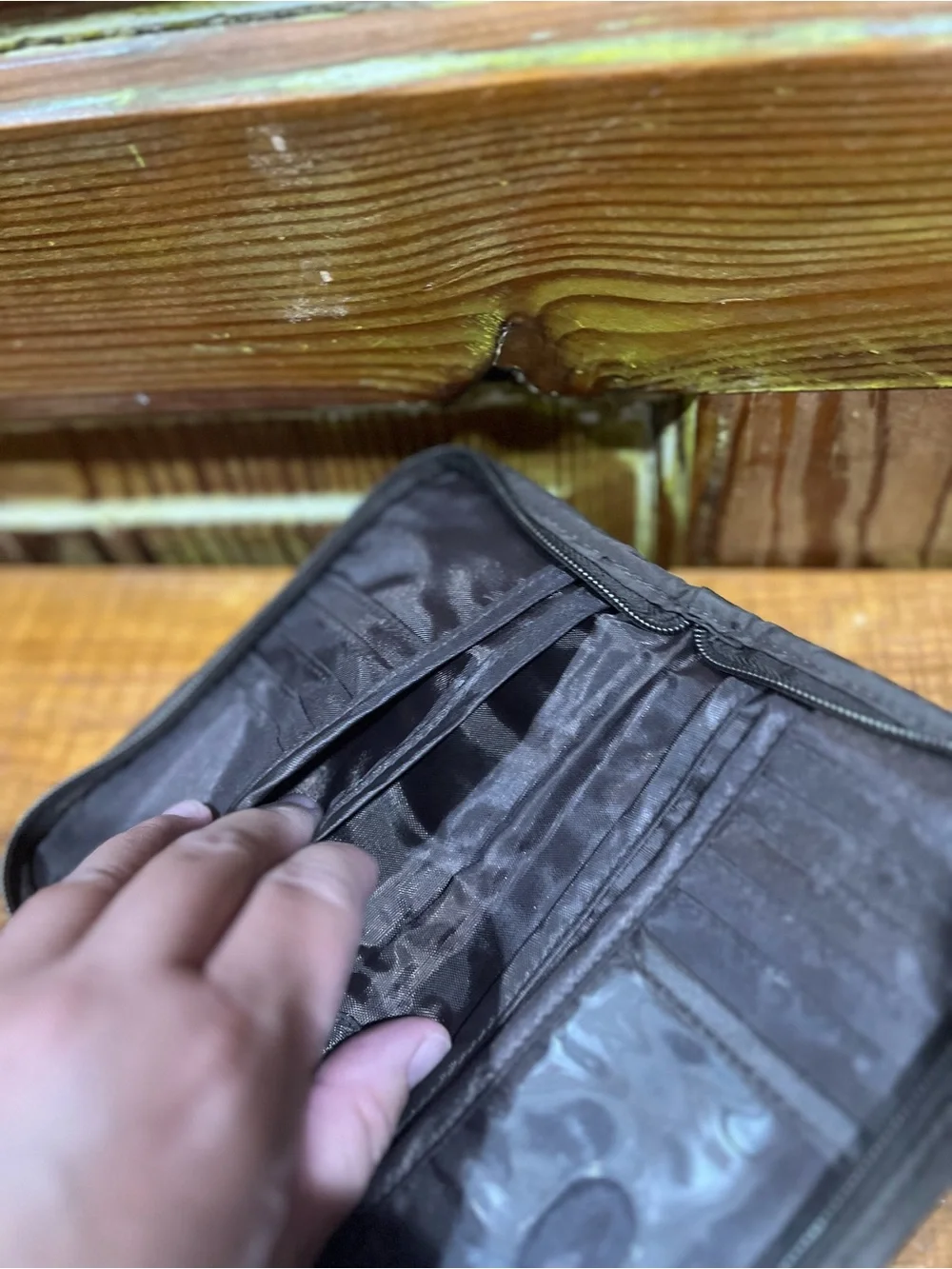 thirty-one Quilted Brown Zip Wallet